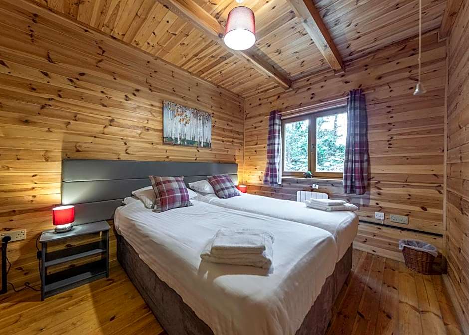 Woodland Park Lodges