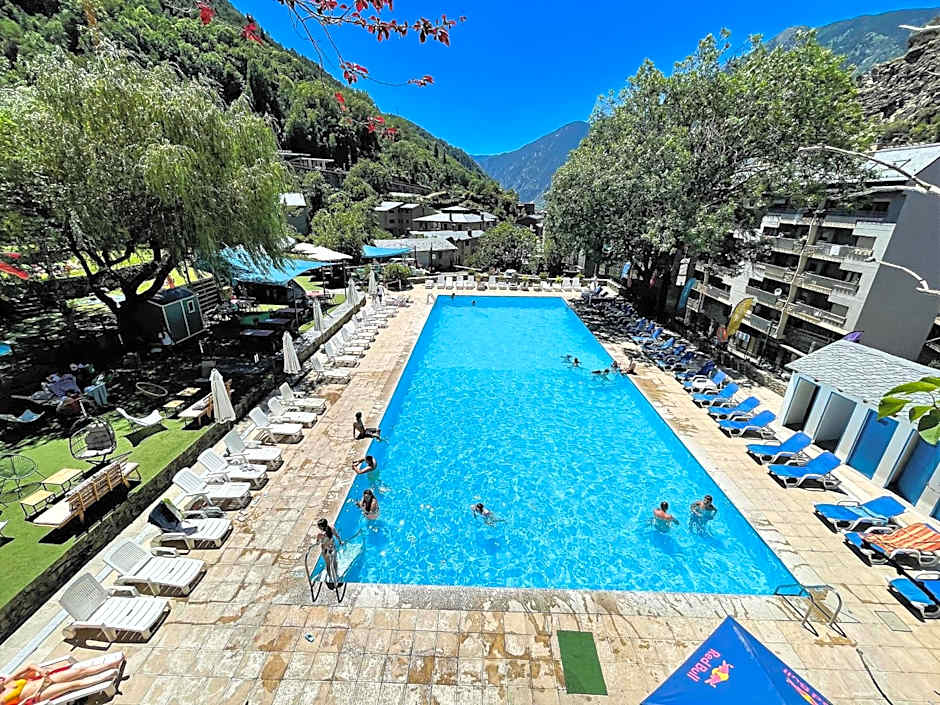 Hotel & Aparthotel Cosmos