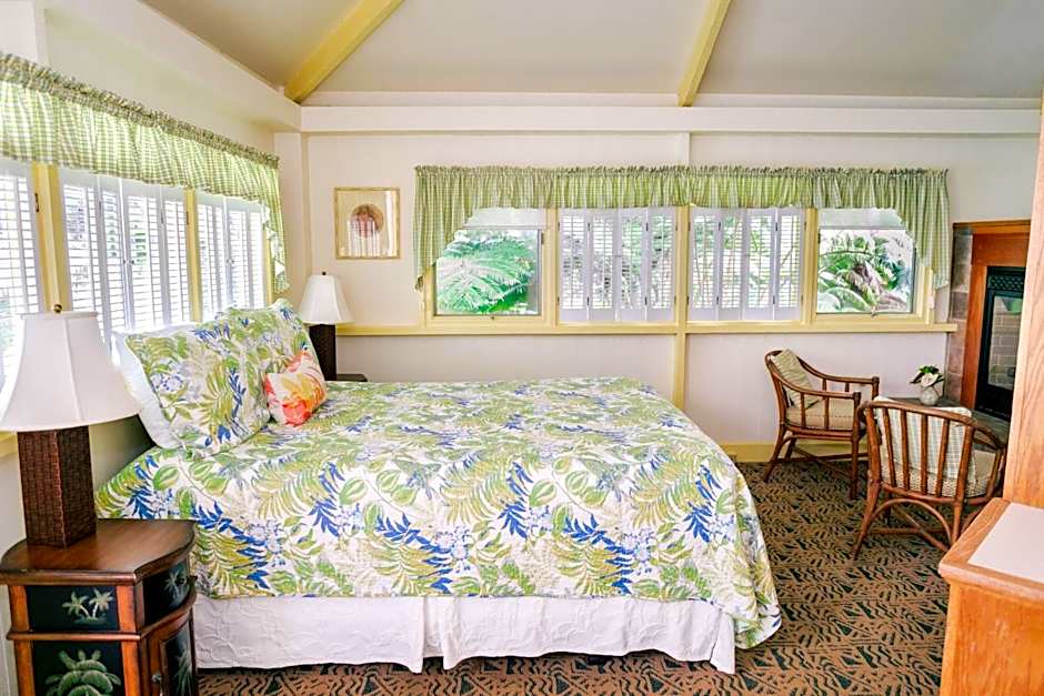 Kilauea Lodge and Restaurant