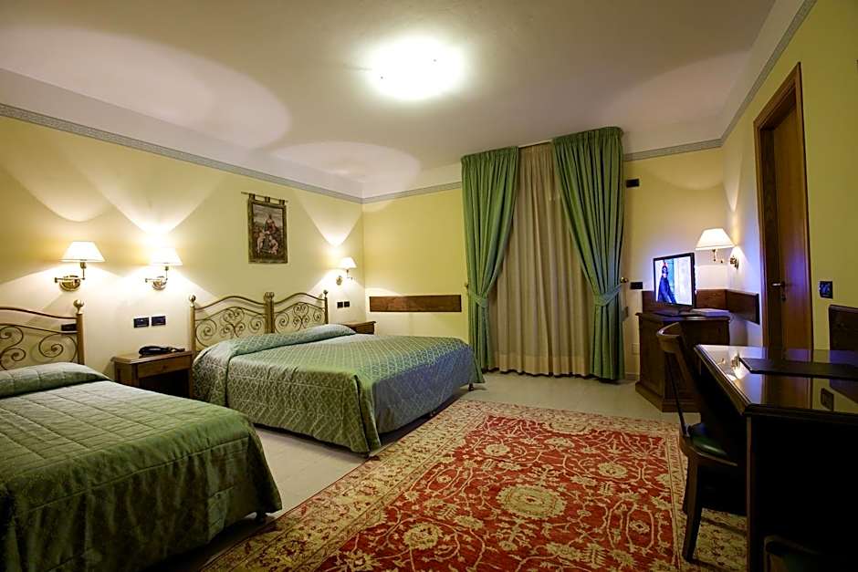 Campiglione Hotel