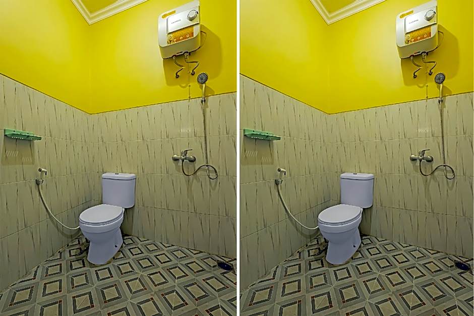 OYO 92483 Hotel Kirana