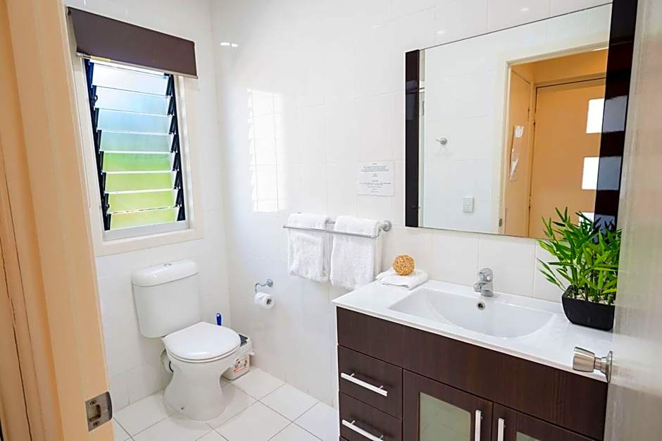 Airlie Apartments