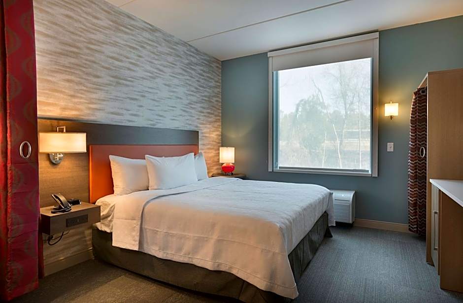 Home2 Suites by Hilton Charlotte Belmont, NC