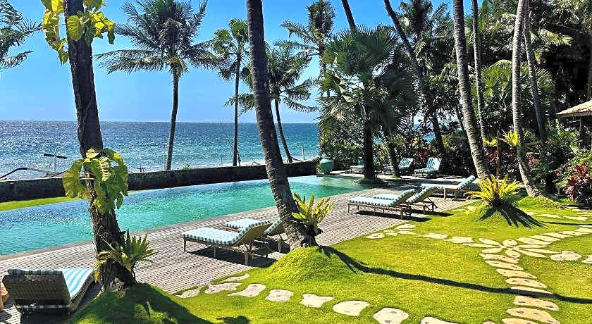 LOUKA BEACH BALI
