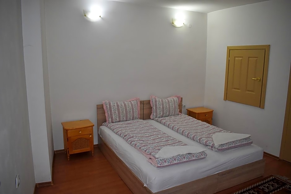 Хотел-механа Павлова къща