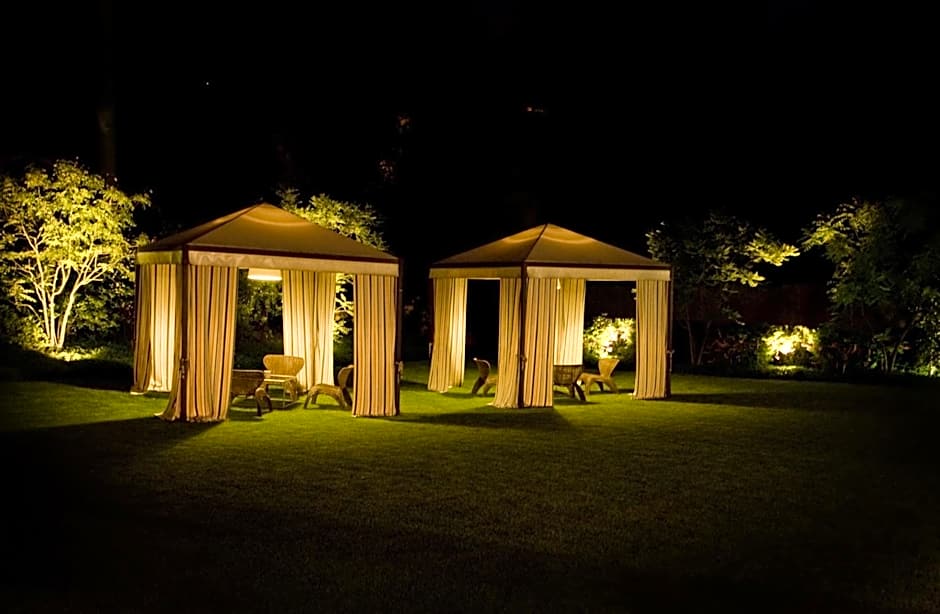 Red's Redaelli Hotel