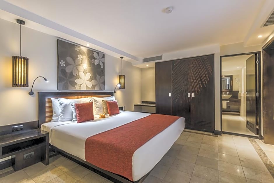 Photo 1 of 1 of 1 King Bed Suite, Ocean View