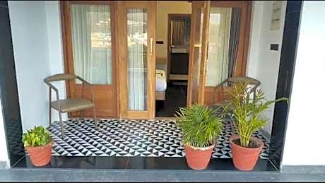 couple room mountain view