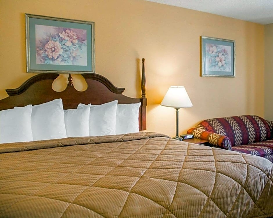 Quality Inn Broken Arrow - Tulsa