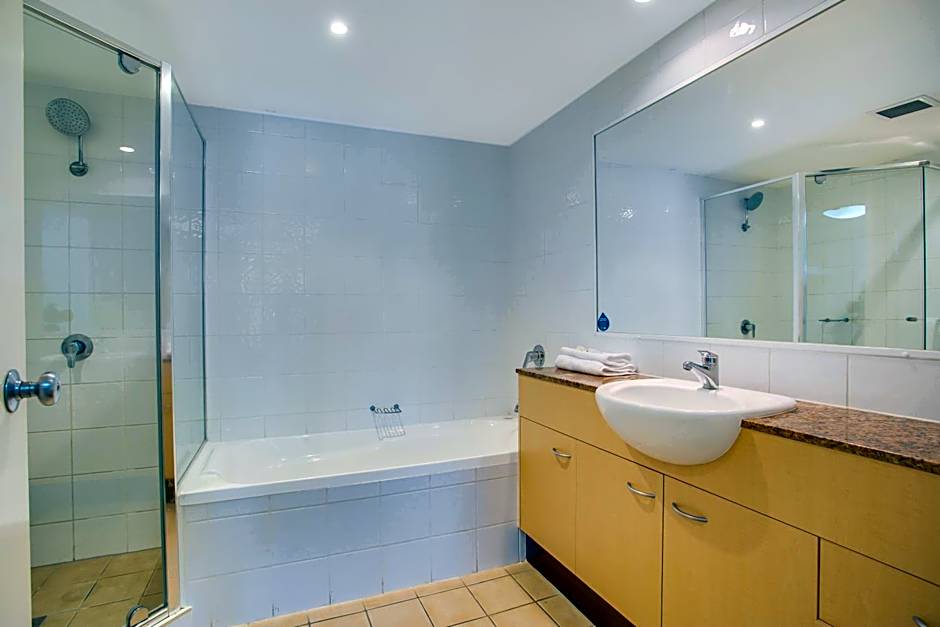 Kirra Beach Apartments