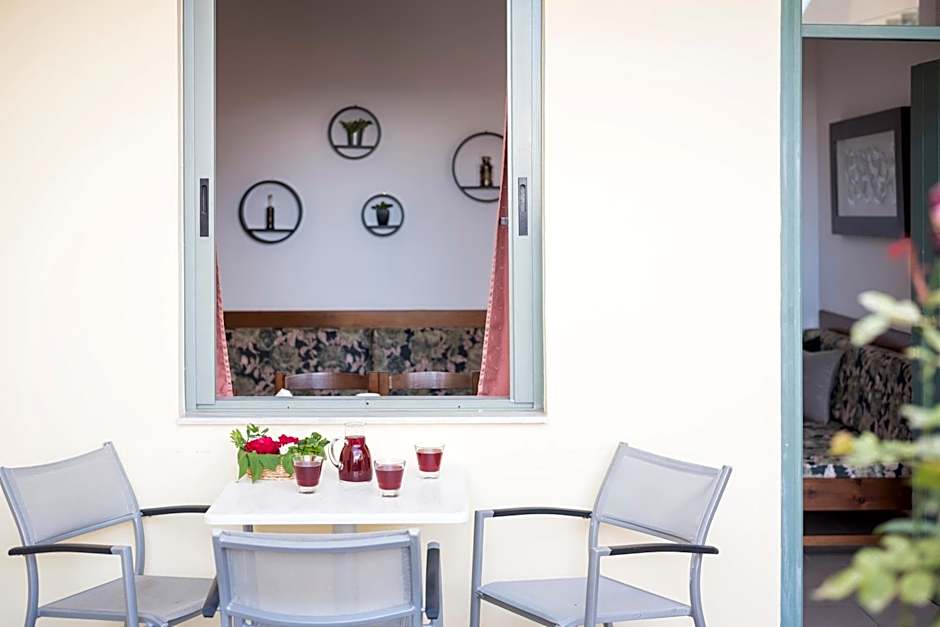 Mistrali Suites & Apartments