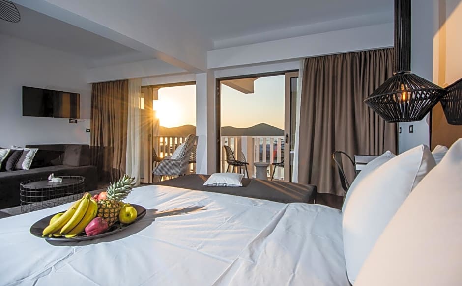 Kalypso Suites Hotel - Adults Only