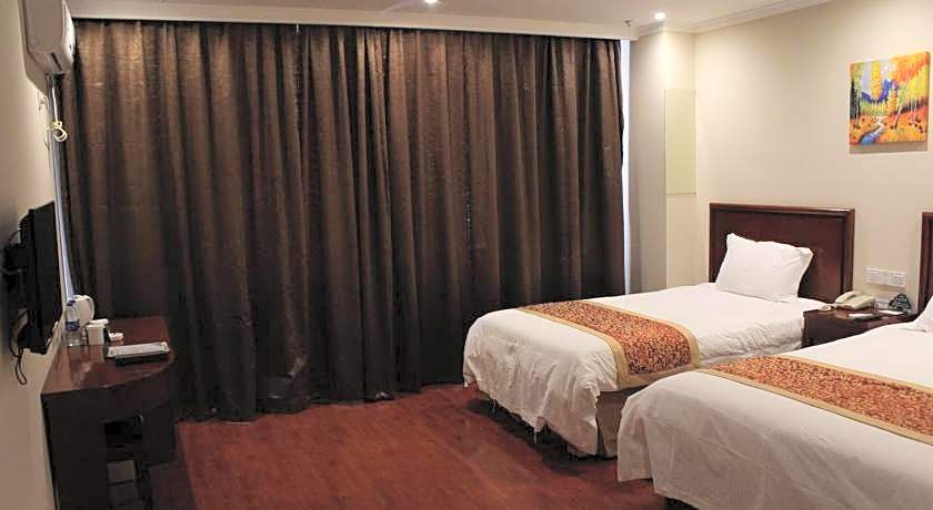 GreenTree Inn Chizhou Dongzhi County Lishan Xiushui Express Hotel