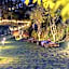 Friemily Pool Villa & Hotel