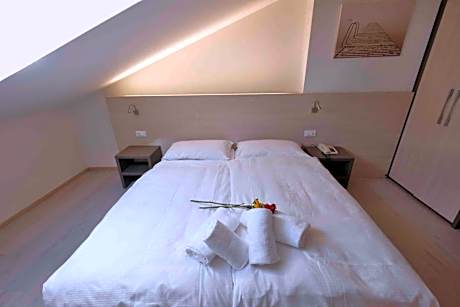 Small Double or Twin Room