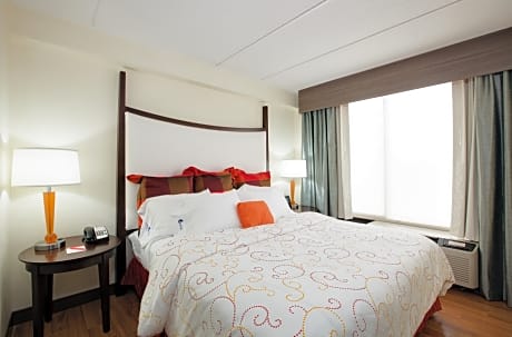 1 King Bed + Sofabed - Standard Room