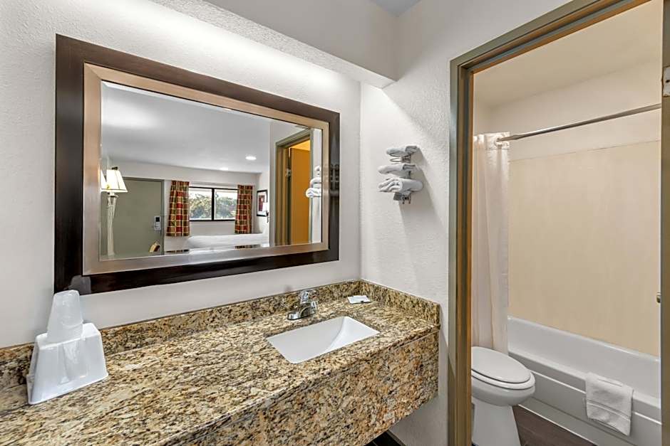 Americas Best Value Inn Kansas City E Independence