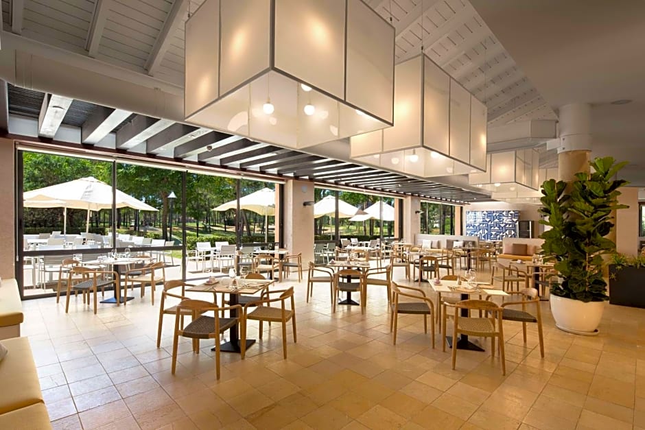 DoubleTree by Hilton Islantilla Beach Golf Resort