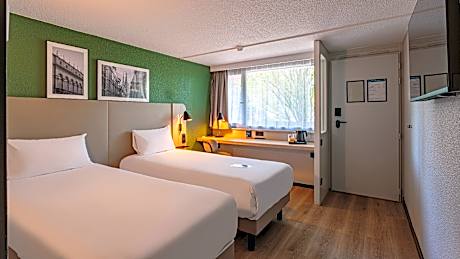 Twin Room Next Generation