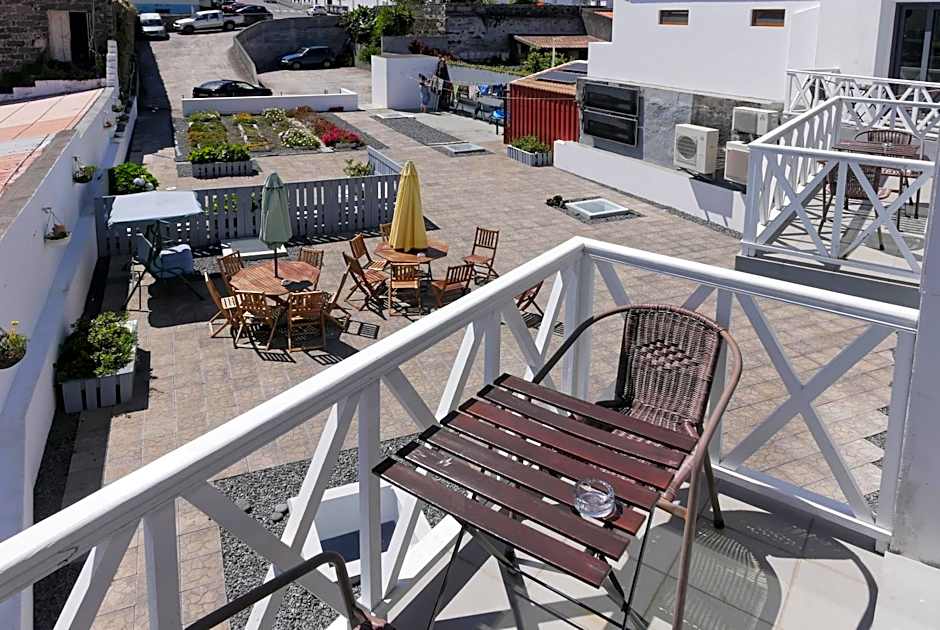 Faial Marina Apartments 1