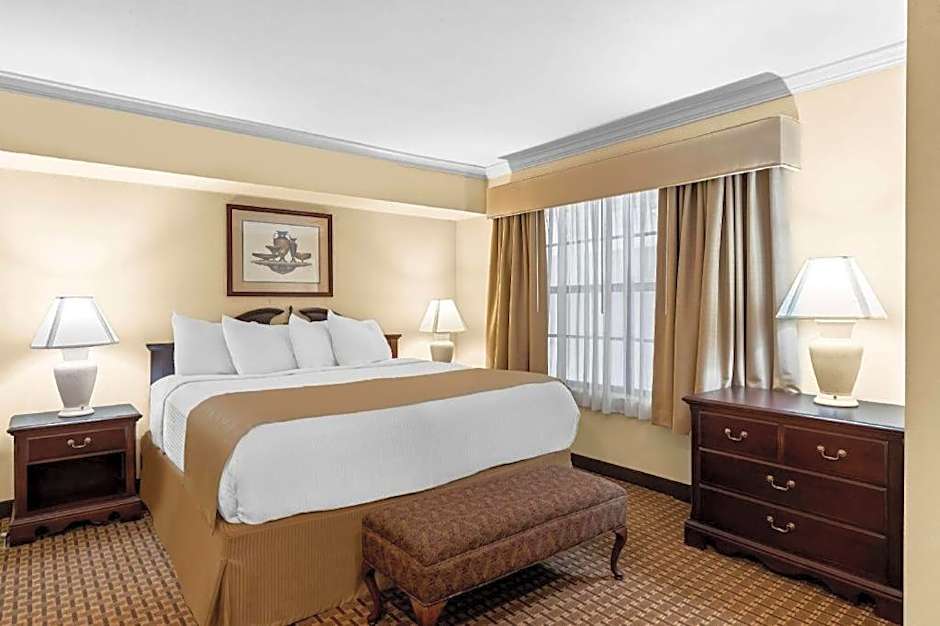 Best Western Forest Inn
