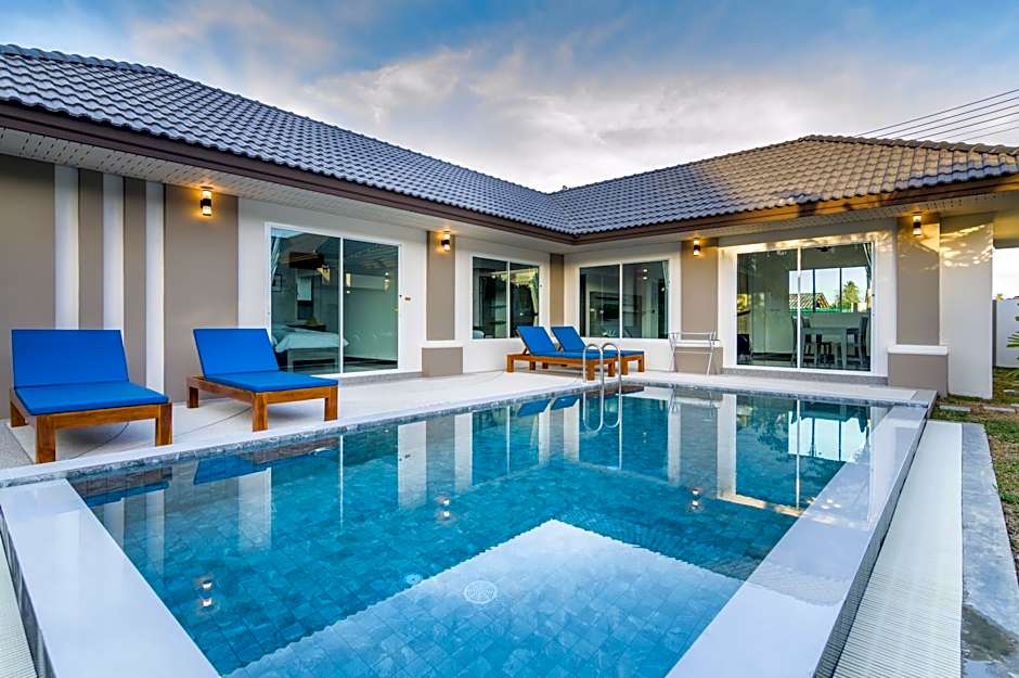 Phuket La Siesta, Naiharn Beach