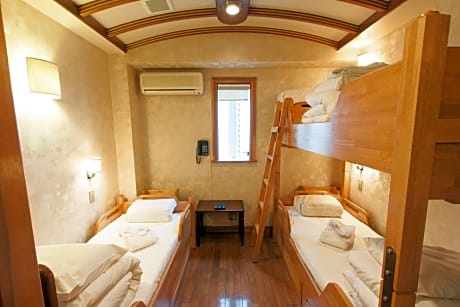 Triple Room with Shared Bathroom