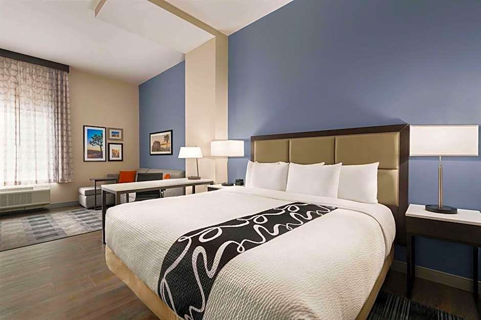 La Quinta Inn & Suites by Wyndham San Bernardino