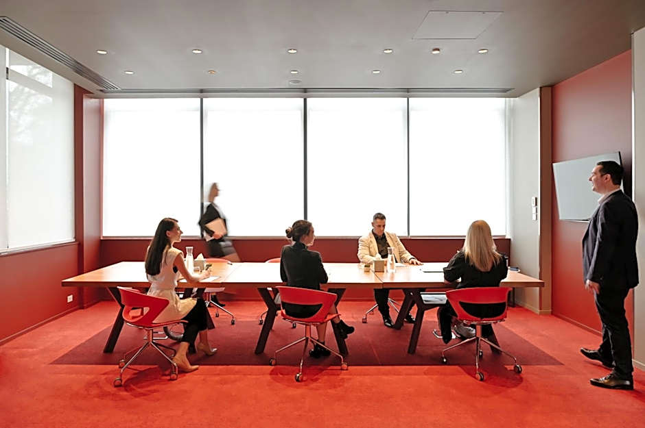 Holiday Inn Express Sydney Macquarie Park By IHG