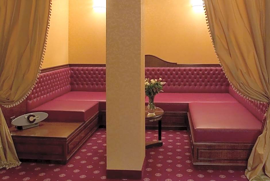 Hotel Maxim