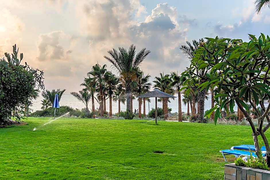 Helios Bay Hotel and Suites