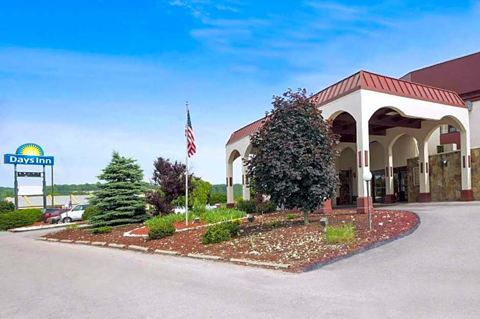 Ramada by Wyndham Pittsburgh/New Stanton