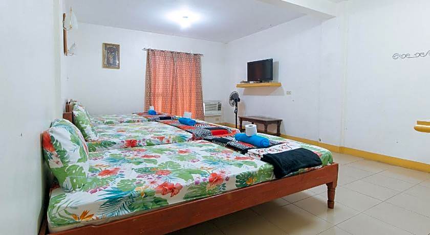 Golden Success Hotel I by RedDoorz