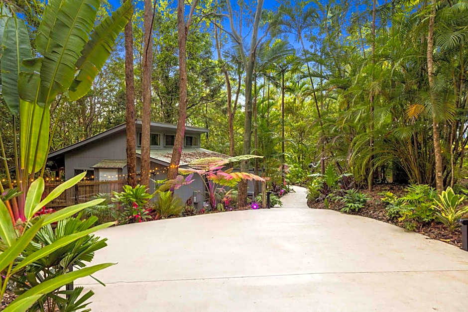 Hunchy Hideaway