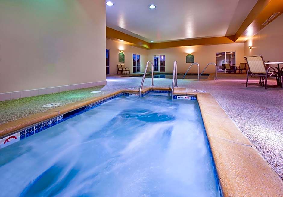 Links Bos Landen Hotel & Spa of Pella, Trademark by Wyndham