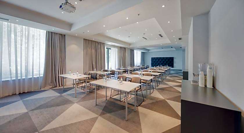 Holiday Inn Express Yerevan By IHG