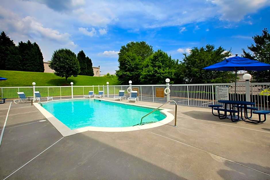 Four Points By Sheraton Charlotte - Pineville