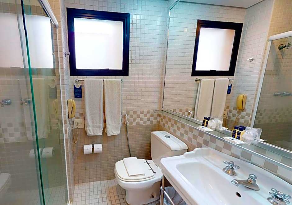 Estanplaza International