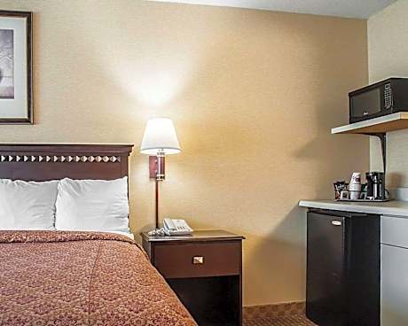 King Room - Disability Access/Smoking