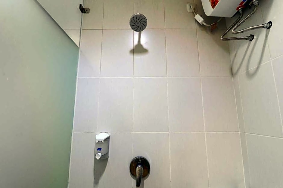 Rumah Kayu Manis Bintaro