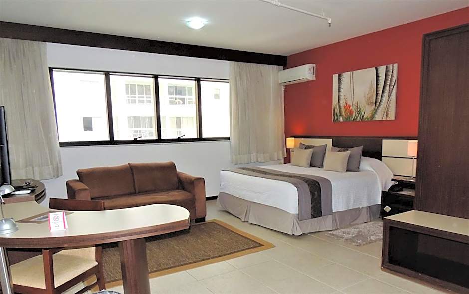 Mondrian Suite Hotel