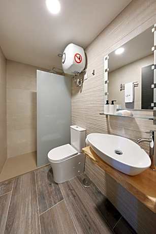 Studio with Garden View