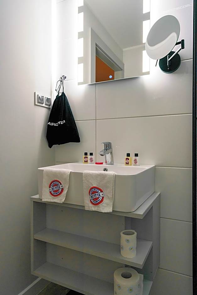 Kamienica no 111a Warsaw Airport