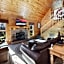 Ryes and Shine Bootlegger's Cabin! Hot Tub* Pool* Arcade* Billiards *EV * Pet Friendly
