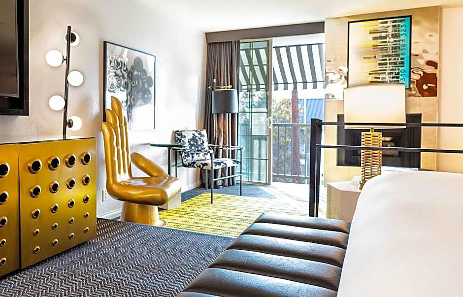 Montrose at Beverly Hills