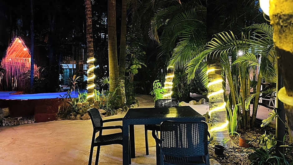 Hotel B&B by Playa del Karma