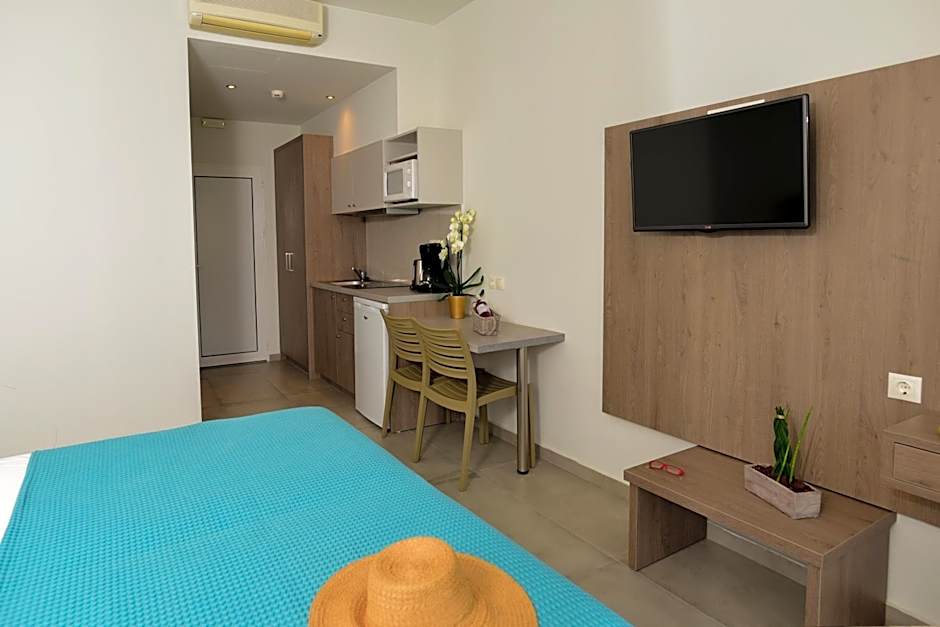 Blue Horizon Apartments