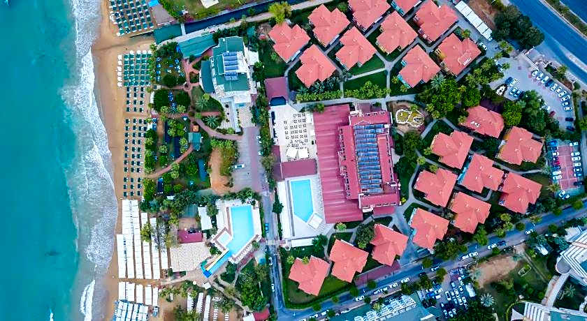 ARMAS GREEN FUGLA BEACH