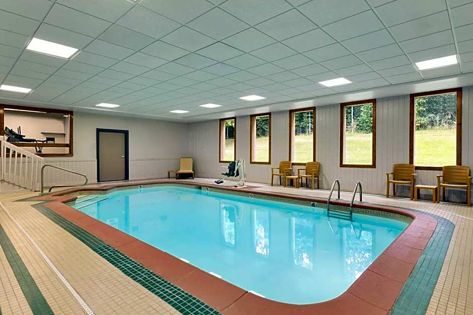 Country Inn & Suites by Radisson, Mishawaka - South Bend