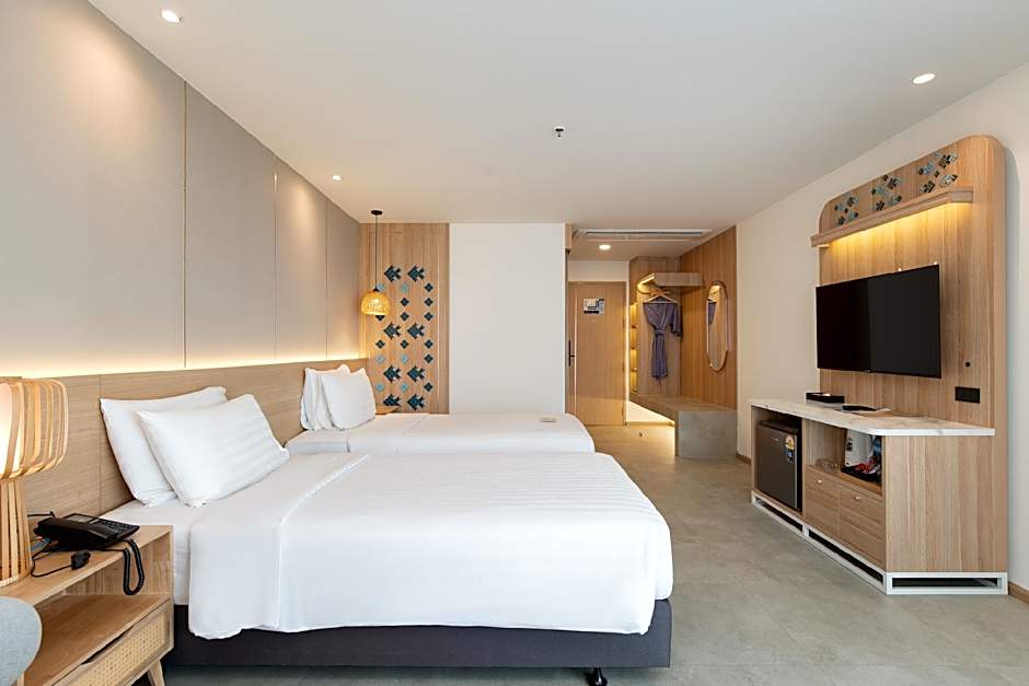 Photo 1 of 14 of Deluxe 2 Beds, City View, Balcony